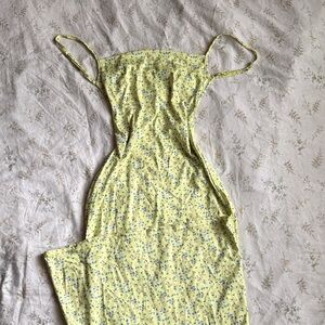 Yellow backless maxi dress size small in great condition